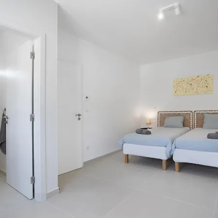 Peace House - 8 *