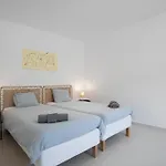 Peace House * لورينها