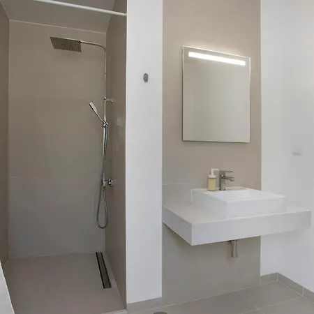 Villa Peace House - 8 *